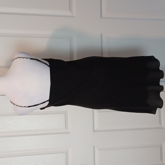 🌺Elegant Black and Cream Women's Slip - Picture 6 of 9